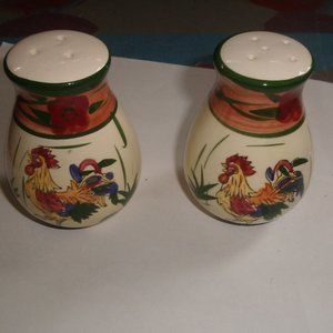 Salt pepper shakers set colorful Roosters